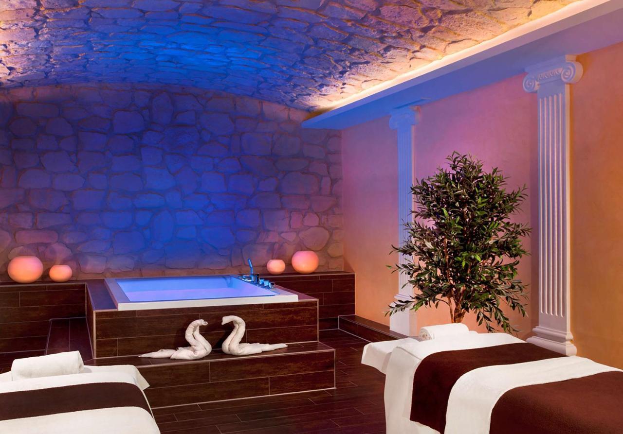 Dorint Marc Aurel Spa & Golf Resort Bad Goegging Ngoại thất bức ảnh