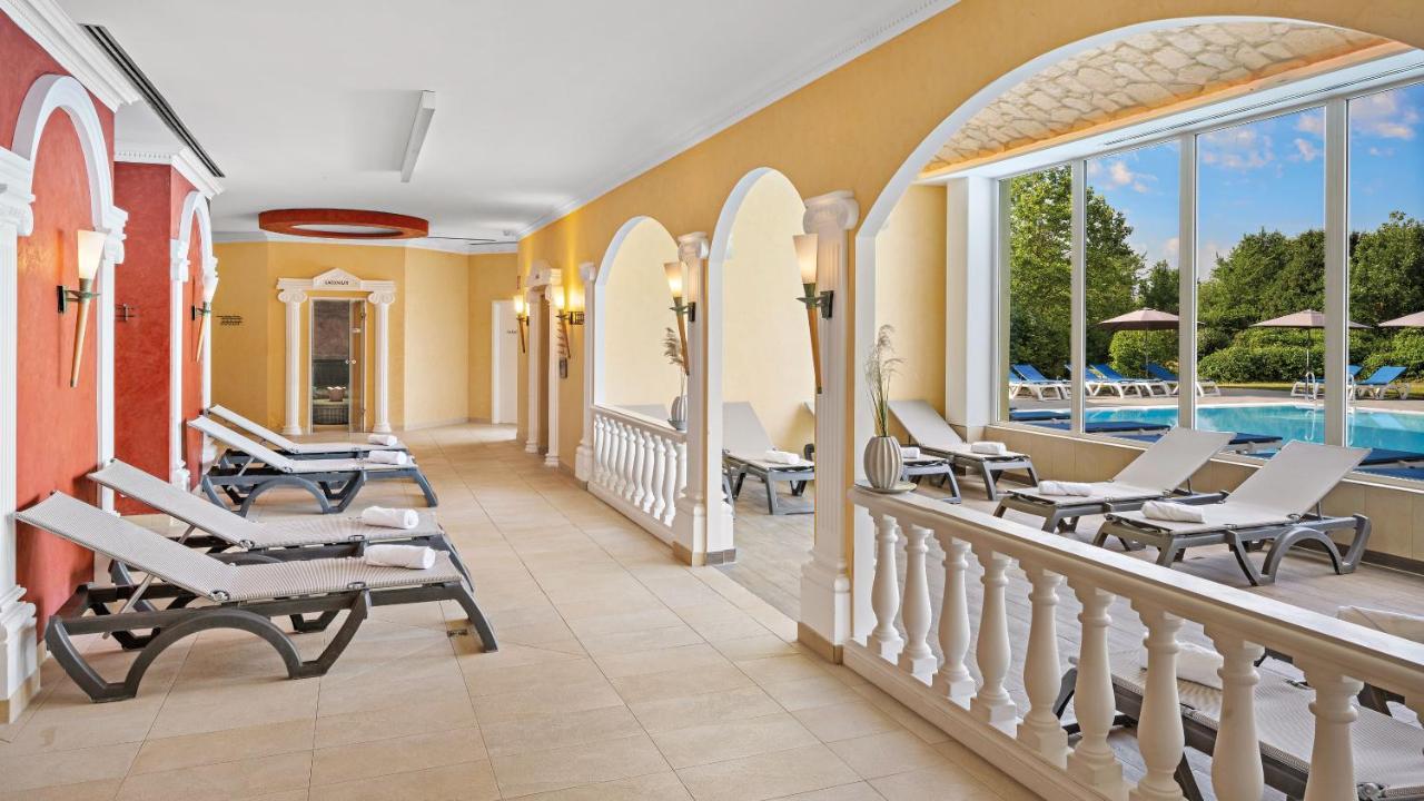 Dorint Marc Aurel Spa & Golf Resort Bad Goegging Ngoại thất bức ảnh