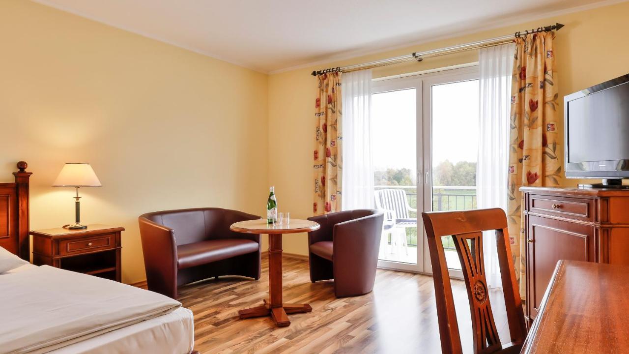 Dorint Marc Aurel Spa & Golf Resort Bad Goegging Ngoại thất bức ảnh